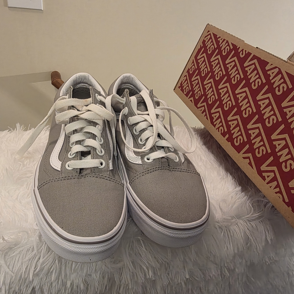 Vans Old Skool Low-Top Sneakers in Light Gray